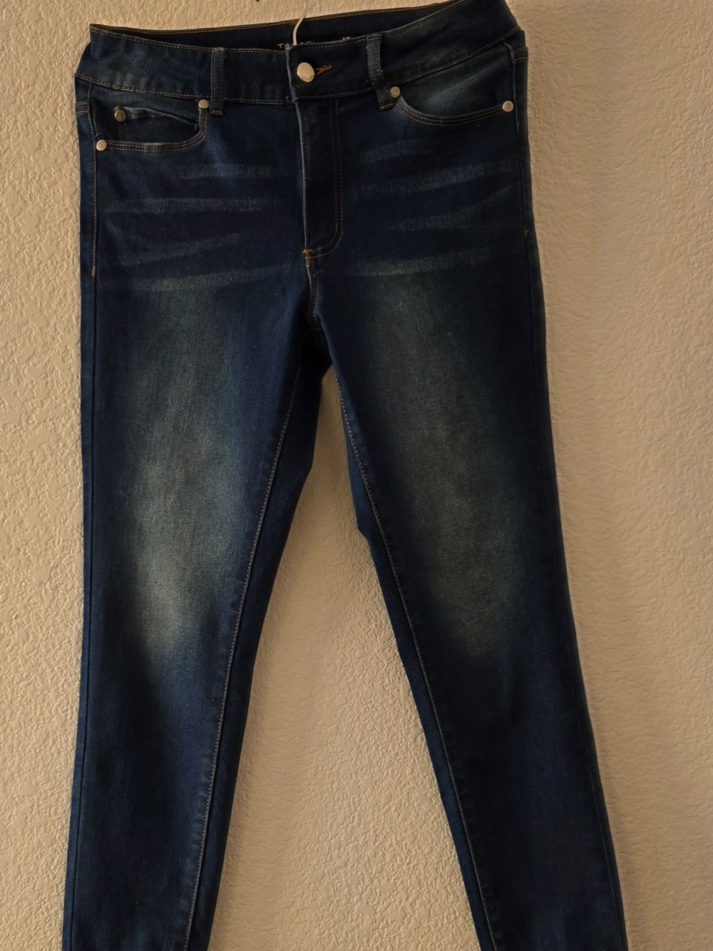 Tahari Women's Indigo Skinny Stretch Jeans